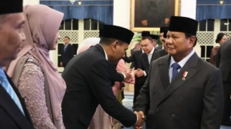'Kembali ke Ahlinya': Adu Profil Wamenhut Baru Rohmat Marzuki yang Gantikan Dokter Sulaiman Umar