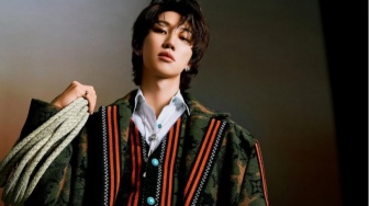 Edgy Vibes! 4 Ide Outfit ala The8 SEVENTEEN, Bikin Style Auto Level Up