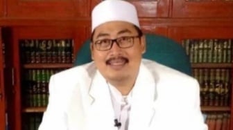Pendidikan Ketua PBNU Gus Fahrur, Sebut Food Tray MBG Mengandung Babi Boleh Dipakai setelah Dicuci