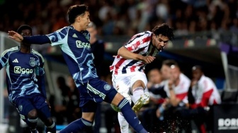 Willem II vs Jong Ajax: Rapor Nathan Tjoe-A-On Tundukkan 2 Pemain Keturunan Indonesia