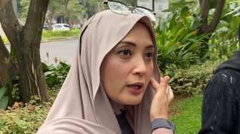 Della Puspita Kalah Sengketa Mobil: Aku Ditipu Umrah, Kok Disuruh Bayar Sewa?!