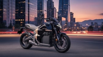 Potret Motor Sport Baru Honda yang Bikin Geger: Torsi Brutal Moge 1000cc, Iritnya Kebangetan