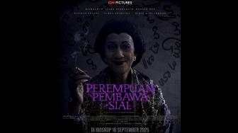 Didik Nini Thowok Curi Perhatian di Film Perempuan Pembawa Sial: Dari Penjaga Tradisi Hingga Teror