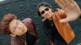 Beranggotakan Anak Ian Kasela, Band NAVA Rilis "Rayakan Dunia Baru" yang Usung Alternative Rock