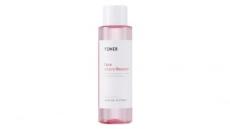 Kulit Cerah Alami dengan 4 Toner Mengandung Ekstrak Bunga Sakura