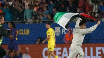Pertandingan Barcelona Vs Getafe Diwarnai Suporter yang Bawa Bendera Palestina
