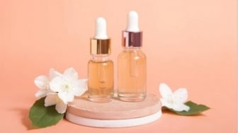 4 Acne Serum Lokal Tea Tree di Bawah Rp60 Ribuan, Bikin Jerawat Auto Sembuh