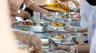 Geger Keracunan MBG, Makanan Sebaiknya Disajikan Berapa Jam Setelah Dimasak?