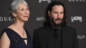 Keanu Reeves Dikabarkan Menikah Diam-diam dengan Alexandra Grant, Benarkah?