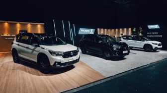 New XL7 Hybrid Alpha Kuro Pertegas Tampilan Elegan Sebuah SUV Keluarga