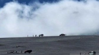 2 Pintu Masuk Gunung Bromo Ditutup Total, Ini Alasannya!