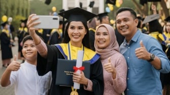 7 Prompt Gemini AI Foto Wisuda Sendiri, Hasil Estetik dan Timeless