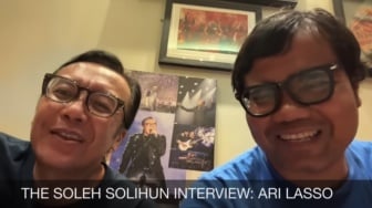 Mengapa Semua Orang Suka Cara Soleh Solihun dalam Mengulas Musik?