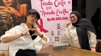 Gelombang Cinta Mengalir, Asrilia dan Musisi Istimewa Kumpulkan Rp85 Juta untuk Pejuang Kanker