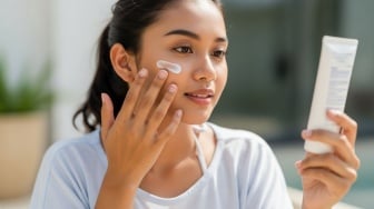 7 Sunscreen dengan Niacinamide dan SPF Tinggi, Bikin Kulit Cerah Mulai Rp20 Ribuan