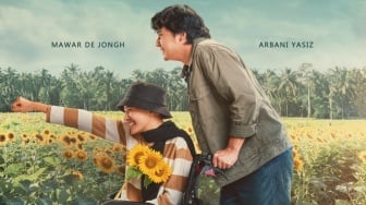 Film Sampai Titik Terakhirmu Rilis Poster, Ini Makna dari Hamparan Bunga Matahari