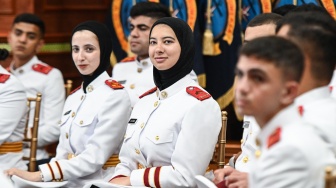 Kadet Universitas Pertahanan asal Palestina mengikuti pengarahan di Kementerian Pertahanan, Jakarta, Jumat (26/9/2025). [ANTARA FOTO/Sulthony Hasanuddin/rwa]