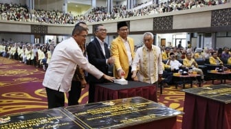Menteri Brian Resmikan 8 Gedung Baru UNP: Fondasi Kampus Sains dan Industri Teknologi Sumatera!