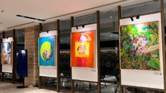 When Art Meet Photography: Intip Pameran Seni Anang Batas di Gramm Hotel