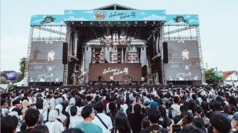 Dari Sing-Along hingga Moshing: Euforia CRSL Land Festival Day 1