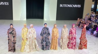 Gurun Pasir hingga Bunga Viola Cantik Jadi Inspirasi Modest Fashion Buttonscarves X Benang Jarum