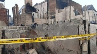 400 Rumah Hangus! Toko Ini Diduga Jadi Penyebab Kebakaran Dahsyat di Jakarta Barat