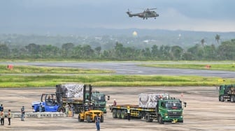 Kedatangan logistik MotoGP Mandalika 2025