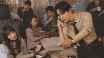 Sinopsis dan Fakta Menarik Typhoon Family, Drakor Baru Junho 2PM di Netflix