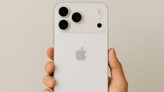 Tren Jadi Konten Kreator Bikin iPhone Tak Resmi Laris, Tapi Hati-Hati Risiko di Baliknya