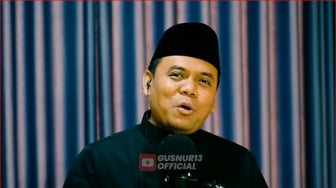 Jokowi Jadi Penasihat Bloomberg, Gus Nur: Pendukung Bangga, Lalu Bandingkan dengan Anies