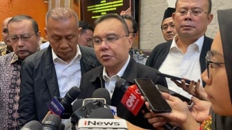 Heboh Ada Foto Presiden Prabowo di Reklame Israel, Dasco: Perlu Dicek