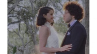 Perjalanan Cinta Selena Gomez dan Benny Blanco Berujung di Pelaminan!