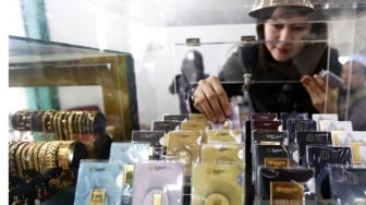 Emas, Waktu, dan Ingatan yang Tak Lekang: Tradisi yang Berlabuh di Bank Emas Pegadaian