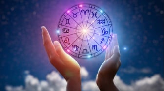 Ramalan Zodiak Minggu Ini: Cancer Bakal Dikecewakan Orang Terdekat, Leo Jangan Resign Dulu!