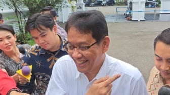 Menkeu Purbaya ke Istana Bawa Berkas, tapi Ngaku Cuma 'Makan Siang Gratis'