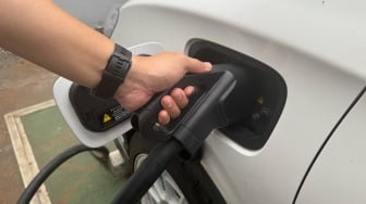 Charger Gun Neta V-II Sering Nyangkut, Begini Cara Mengatasinya