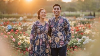 Kumpulan Prompt AI Edit Foto Pakai Batik, Meriahkan Hari Batik Nasional 2025!