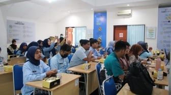 Beban Generasi Sandwich Kian Berat: BKKBN Turun Tangan Bekali Konselor Keluarga