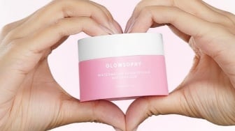 Moisturizer Glowsophy untuk Umur Berapa? Ini 2 Rekomendasinya Agar Kulit Glowing Sejak Remaja
