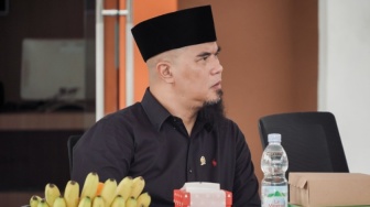 MK Tolak Gugatan Syarat Pendidikan Capres, Ahmad Dhani Bahas Syarat Pemimpin di Islam