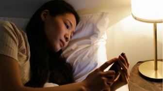 Fenomena "Salam Interaksi": Mengapa Facebook Pro Diminati Banyak Emak-Emak?