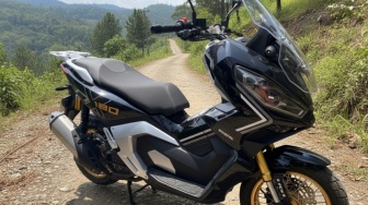 Geger Skutik Adventure! Kove ADX 180 Datang, Jegal Honda ADV160 dengan Harga Miring?