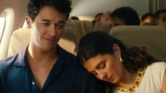 Pencinta Romcom Merapat! Ini Sinopsis dan Pemain People We Meet on Vacation