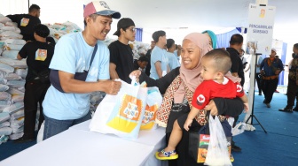 Rayakan HUT ke-27, Bank Mandiri Gelar Pasar Murah: Wujud Sinergi Majukan Negeri untuk Masyarakat