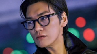 4 Film dan Drama Korea Tayang di Vidio Oktober 2025, Ada Walking on Thin Ice
