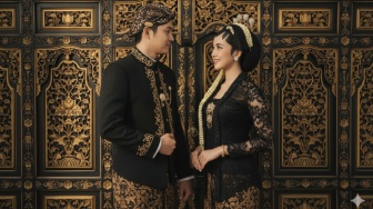 15 Prompt Gemini AI Edit Foto Pasangan Prewedding Adat Jawa, Lengkap Jogja hingga Solo