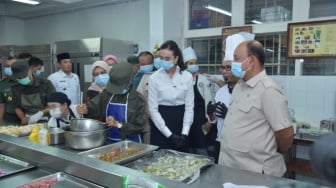 Rantai Pasok Makanan Sekolah: Celah Besar Program MBG