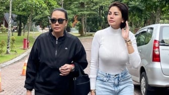 Fitri Salhuteru Serang Balik Nikita Mirzani: Bintang Iklan Judol, Teriak Judol
