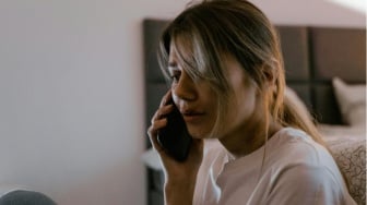 Di Balik Rindu Rumah: Mengapa Mahasiswa Rantau Sering Alami Homesickness?