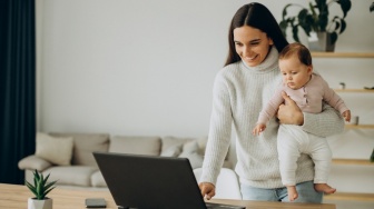 5 Ide Bisnis Ibu Rumah Tangga yang Punya Bayi: Cari Cuan Sambil Momong